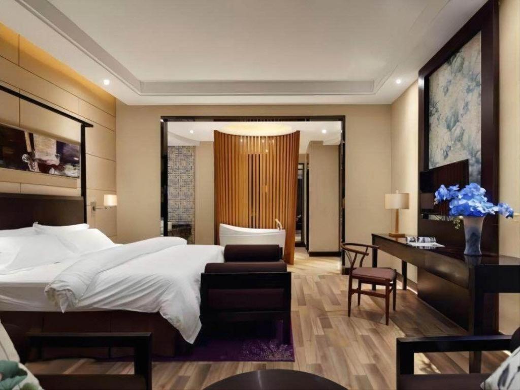Jinjiang Metropolo Hotel - Liyang Tianmu Lake Changzhou  Luaran gambar